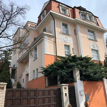 Rooms In Prague-Big+Comfy Εξωτερικό φωτογραφία
