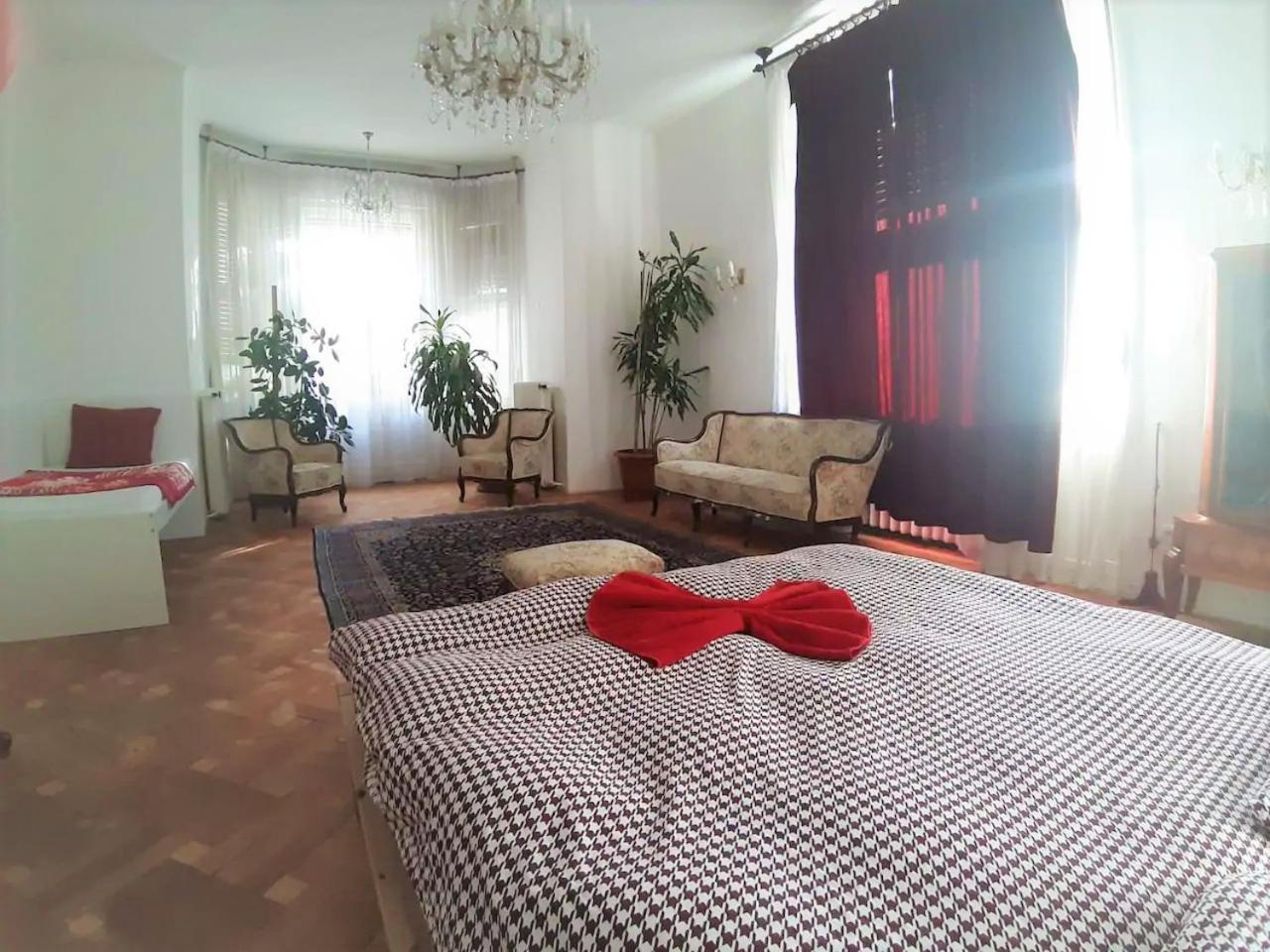 Rooms In Prague-Big+Comfy Εξωτερικό φωτογραφία