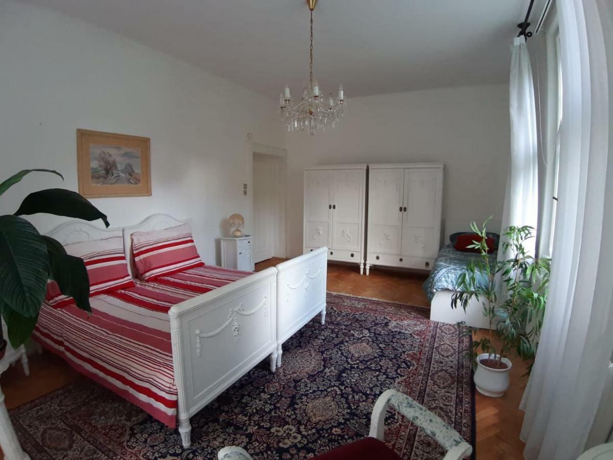 Rooms In Prague-Big+Comfy Εξωτερικό φωτογραφία
