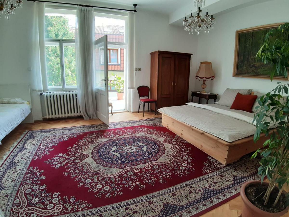 Rooms In Prague-Big+Comfy Εξωτερικό φωτογραφία