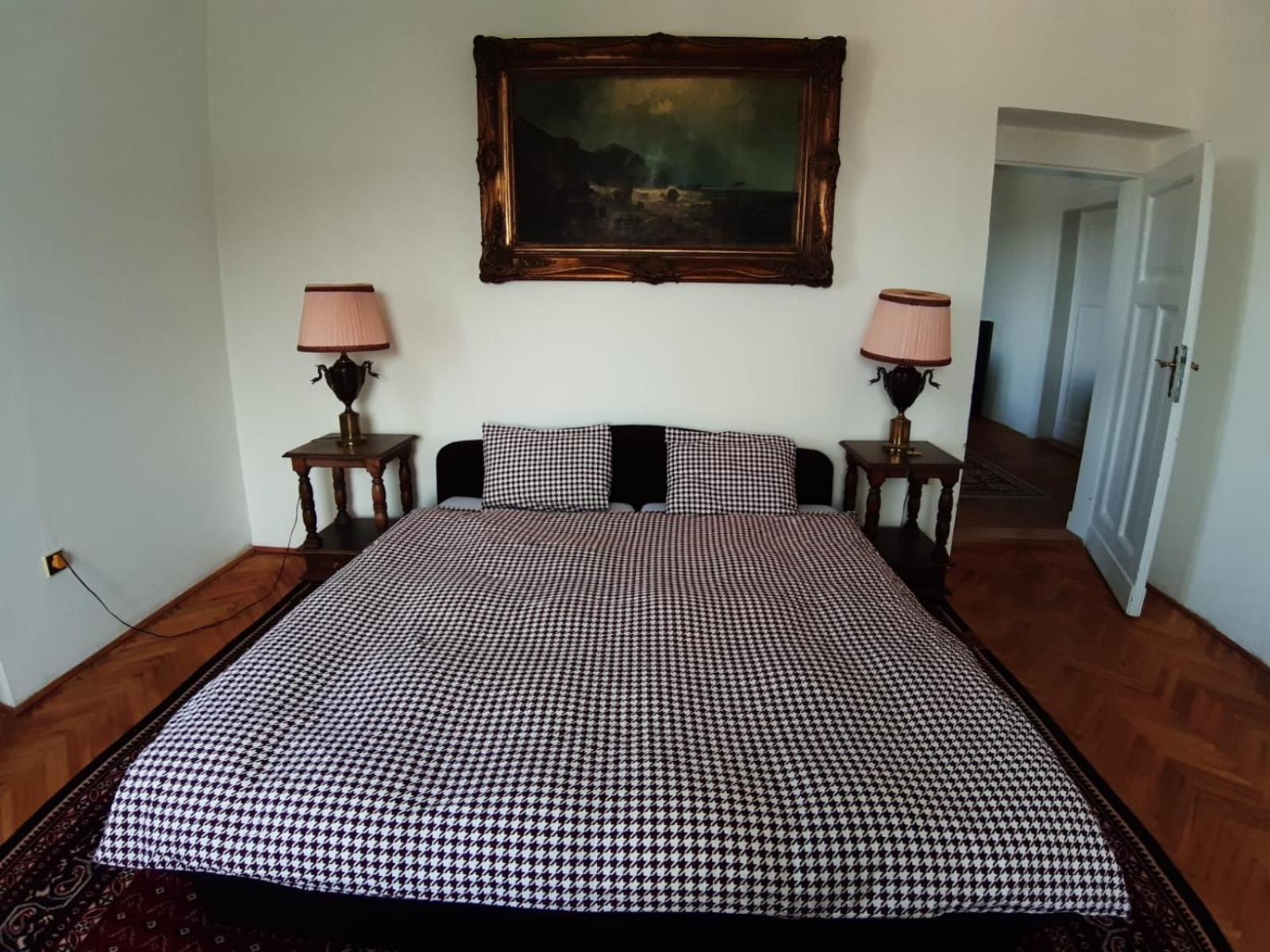 Rooms In Prague-Big+Comfy Εξωτερικό φωτογραφία
