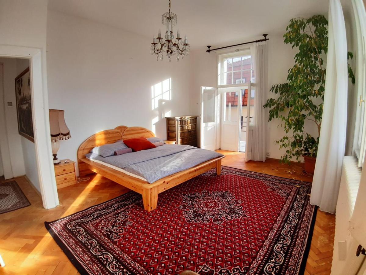 Rooms In Prague-Big+Comfy Εξωτερικό φωτογραφία